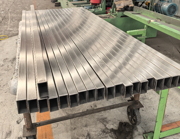 红河方管 矩形管 无缝方管生产厂家